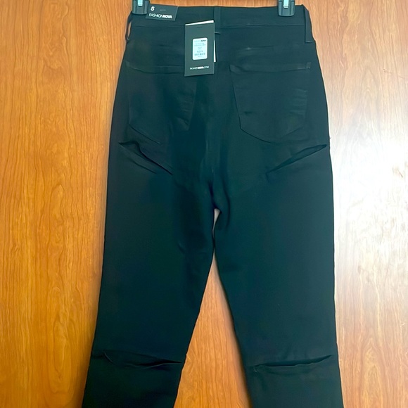 Fashion nova black skinny jeans with. Never worn before! - Picture 5 of 5